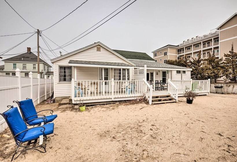 Cozy Hampton Cottage W/ Bbq   Walk To Ocean!