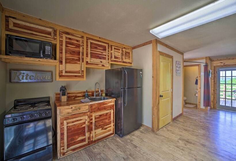 Cozy Vian Cabin: 1 Mi To Tenkiller State Park