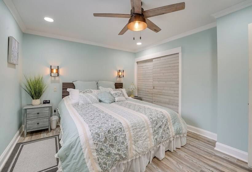 Manistee Cottage Near Beach & Dtwn