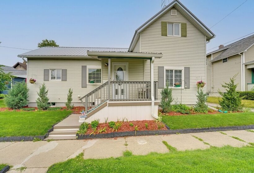 Manistee Cottage Near Beach & Dtwn