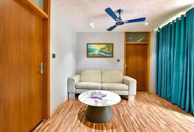 Fabhotel Siddharth Corporate