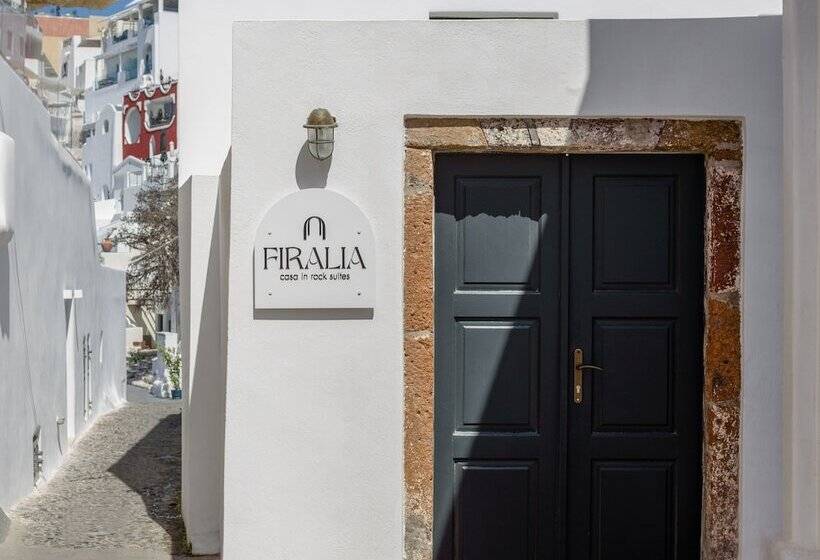 Firalia, Casa In Rock Suites