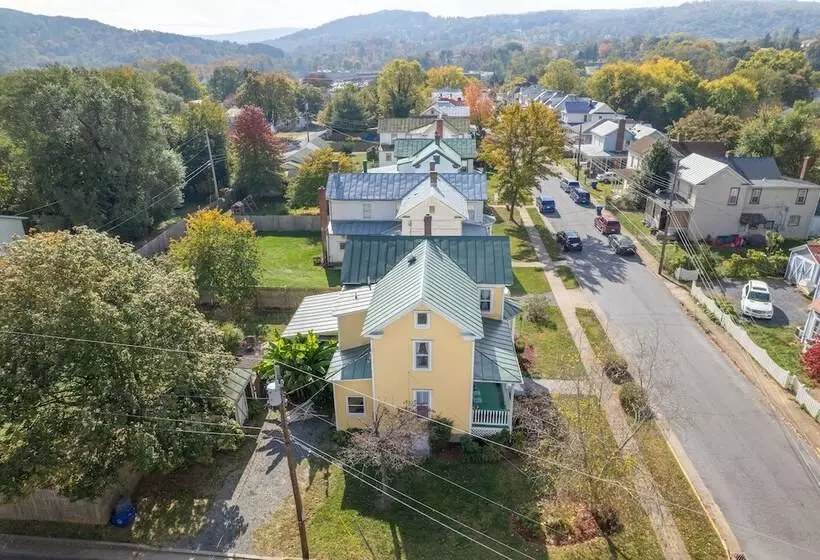 Front Royal Retreat ~ 1 Mi To National Park!