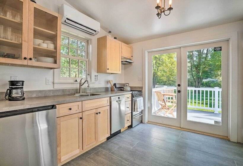 Historical Thurmont Escape W/ Furnished Deck!