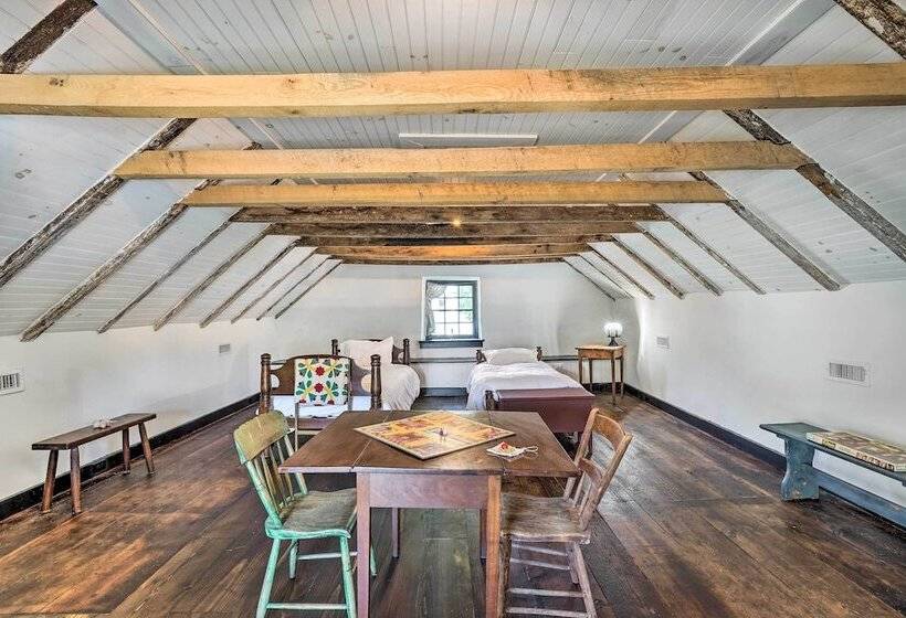 Historical Thurmont Escape W/ Furnished Deck!