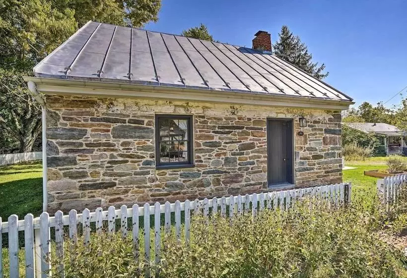 Historical Thurmont Escape W/ Furnished Deck!