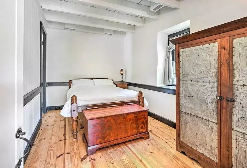 Historical Thurmont Escape W/ Furnished Deck!