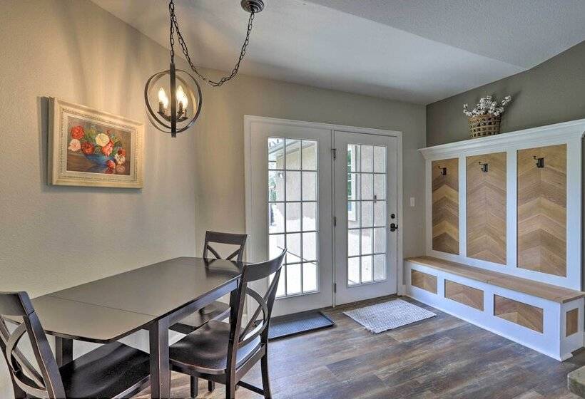 Home W/ Grill ~ 4 Miles To Co National Monument!