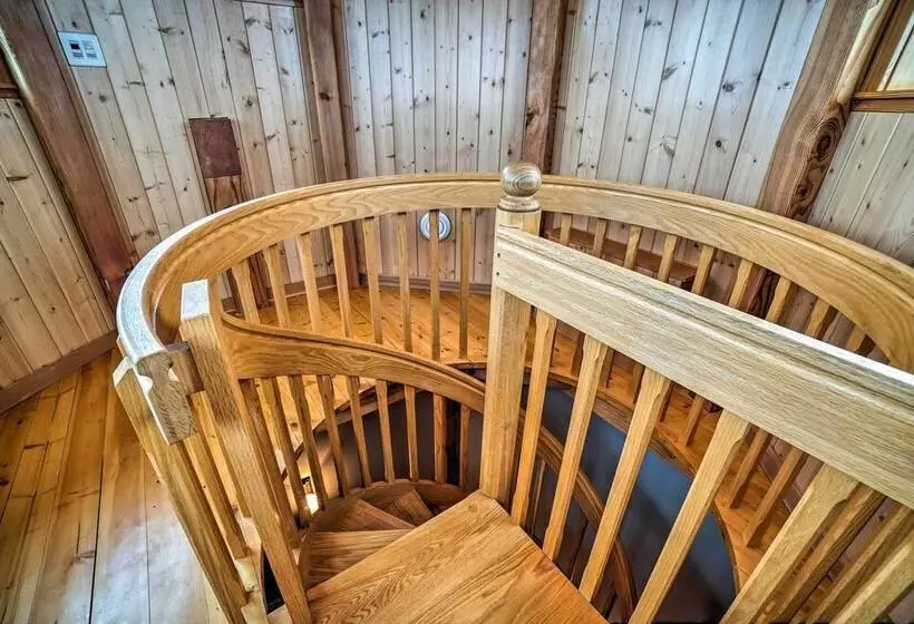 Home W/ Kachemak Bay View   5 Miles To Downtown!