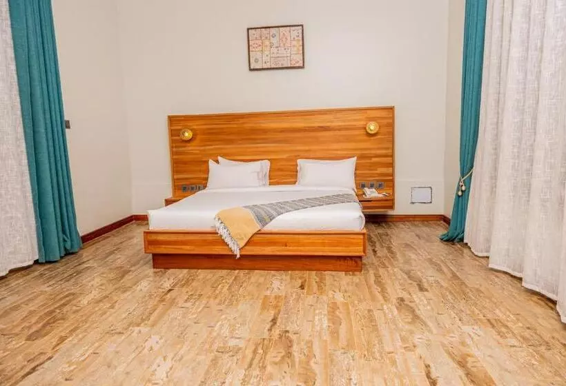هتل Sundiata Beach Resort