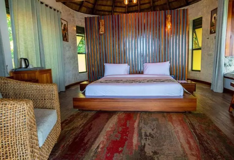 هتل Sundiata Beach Resort