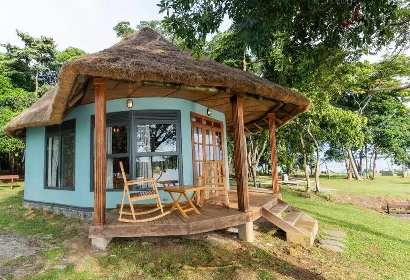 هتل Sundiata Beach Resort