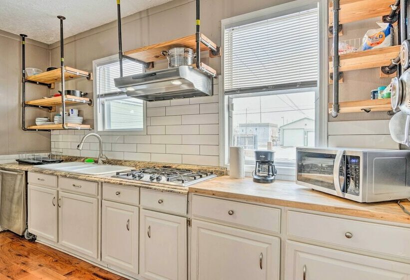 Indianapolis Vacation Home Near Garfield Park