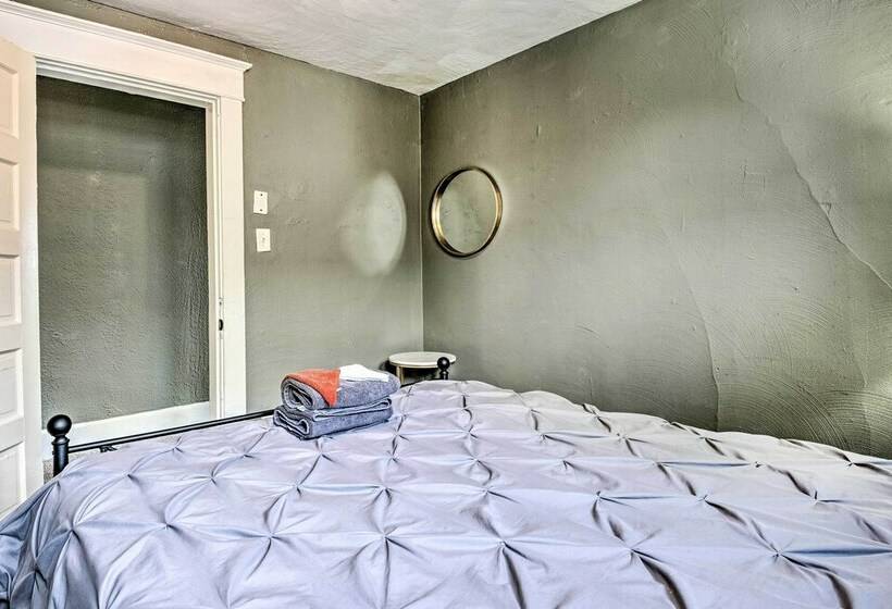 Indianapolis Vacation Home Near Garfield Park