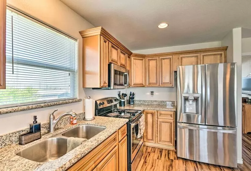 Just Lei N Low  Home   Walk To Crystal Beach