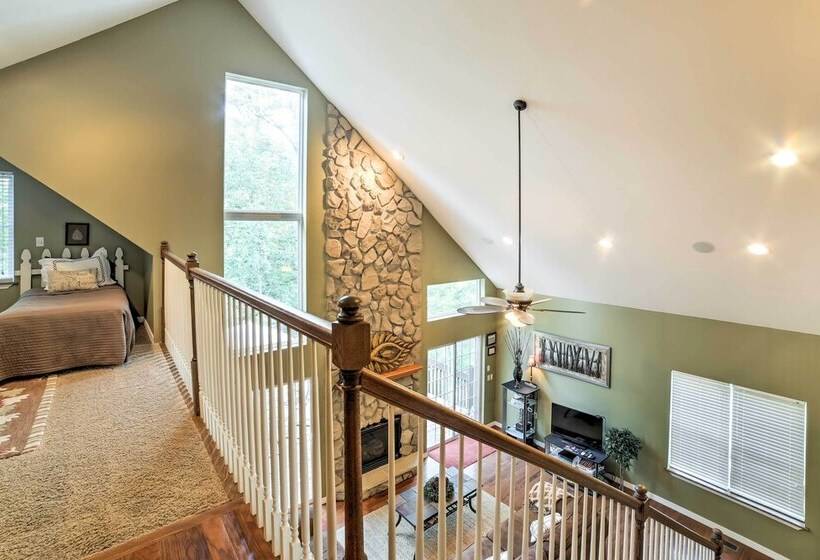 Lakefront Blue Eye Cottage W/ Hot Tub & Fire Pit!