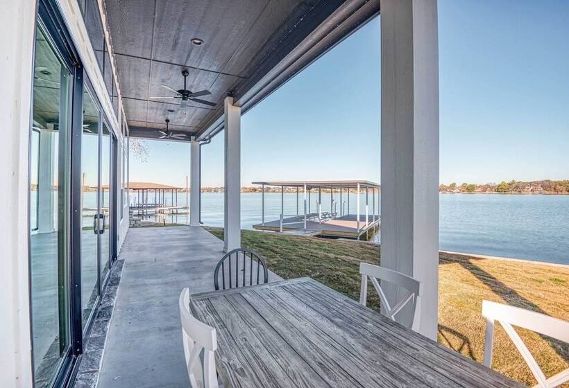 Lakefront Granbury Retreat W/ Patio & Fire Pit