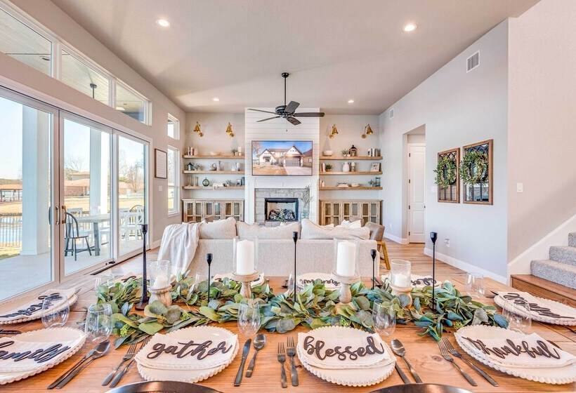 Lakefront Granbury Retreat W/ Patio & Fire Pit