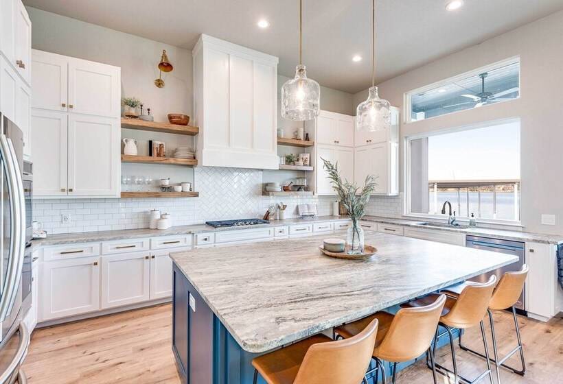 Lakefront Granbury Retreat W/ Patio & Fire Pit