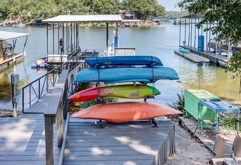 Dock + Kayaks: Lakefront Retreat In Sunrise Beach