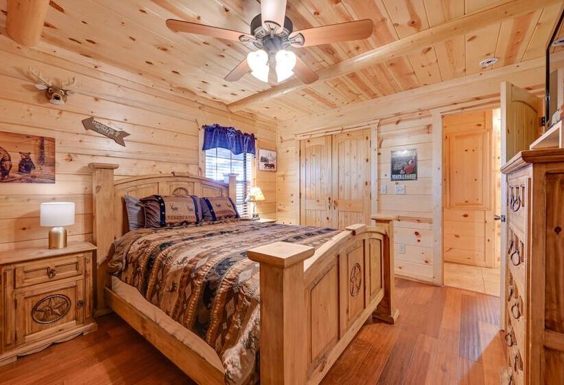 Broken Bow Cabin W/ Hot Tub & Deck 4 Mi To Lake!