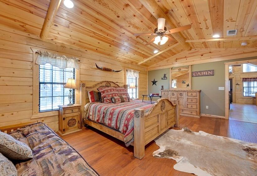 Broken Bow Cabin W/ Hot Tub & Deck 4 Mi To Lake!