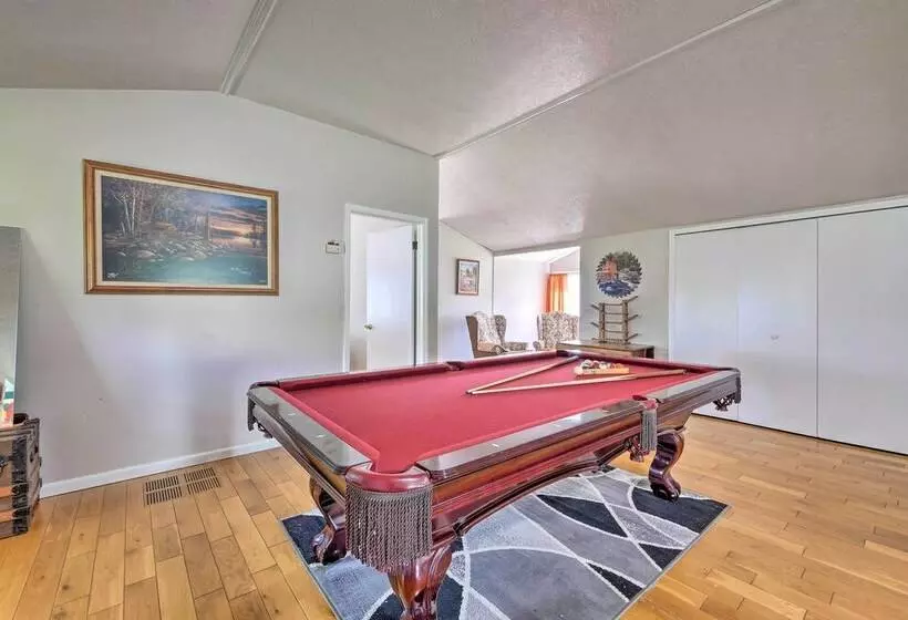 Loft Unplugged W/ Outdoor Space In Amish Country!