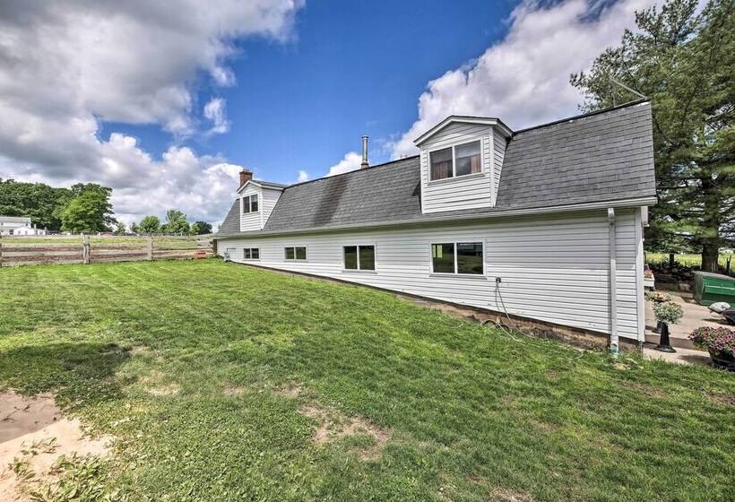 Loft Unplugged W/ Outdoor Space In Amish Country!