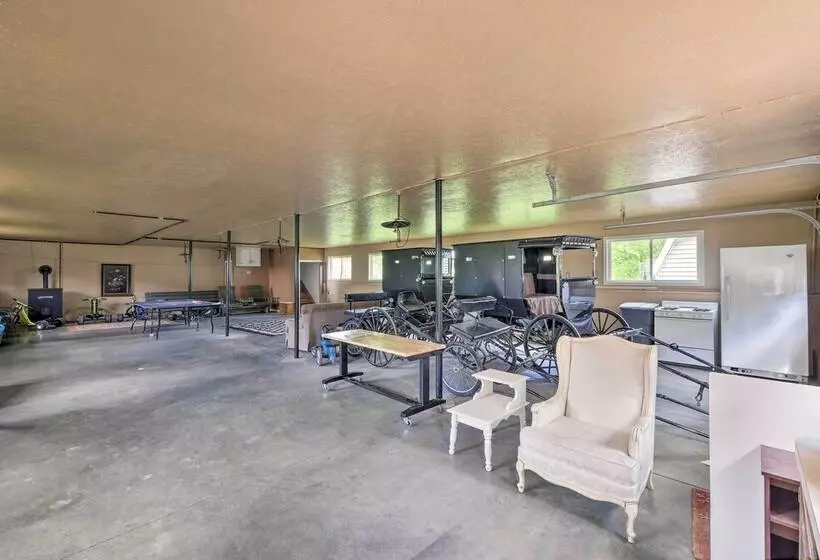 Loft Unplugged W/ Outdoor Space In Amish Country!