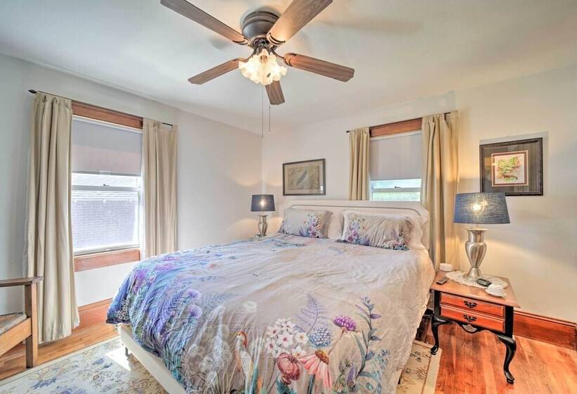 Lovely Waynesville Home W/ Yard: Pet Friendly