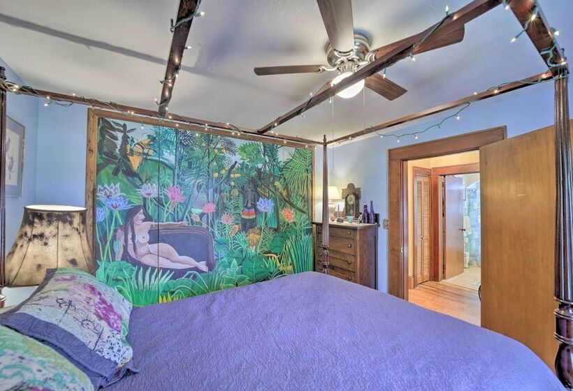 Lovely Waynesville Home W/ Yard: Pet Friendly