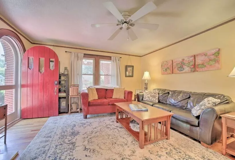 Lovely Waynesville Home W/ Yard: Pet Friendly
