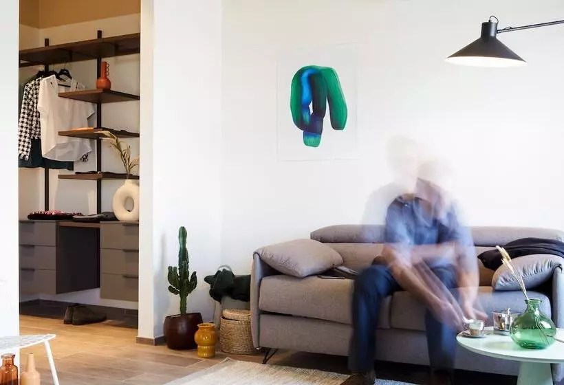 Mar Modena Accommodation In Residence