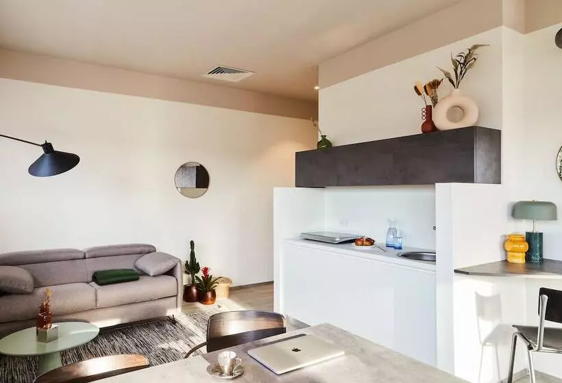 Mar Modena Accommodation In Residence