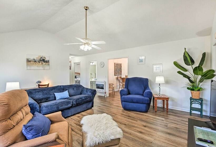 Normandy Home W/ Yard ~ 2 Mi To Lake