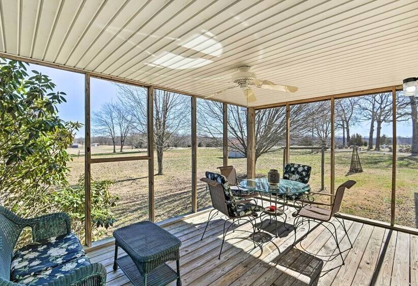 Normandy Home W/ Yard ~ 2 Mi To Lake