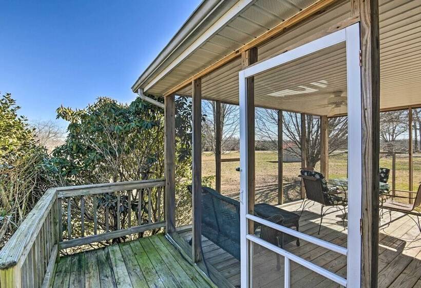 Normandy Home W/ Yard ~ 2 Mi To Lake