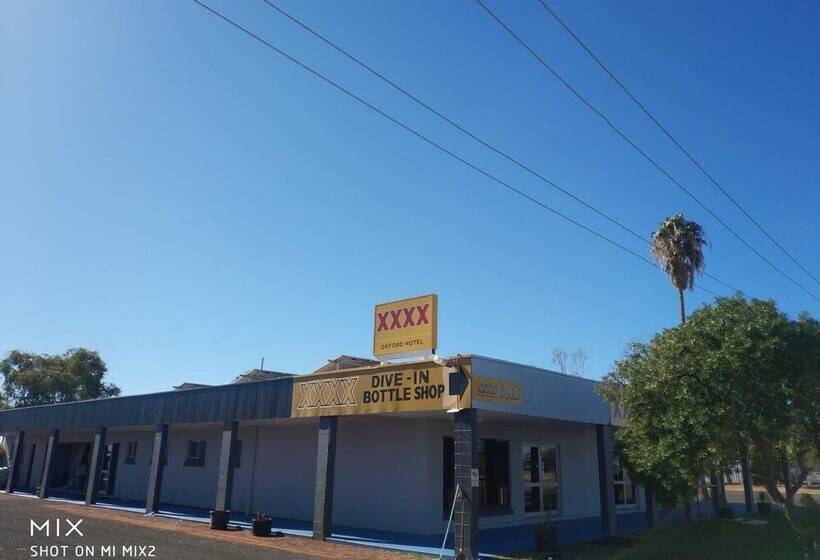 Oxford Hotel Motel