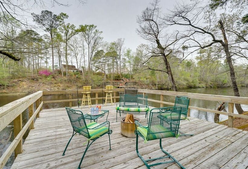 Peaceful Treetop Hideaway W/ Riverfront Views