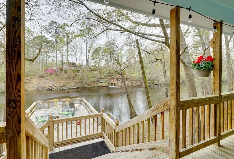 Peaceful Treetop Hideaway W/ Riverfront Views