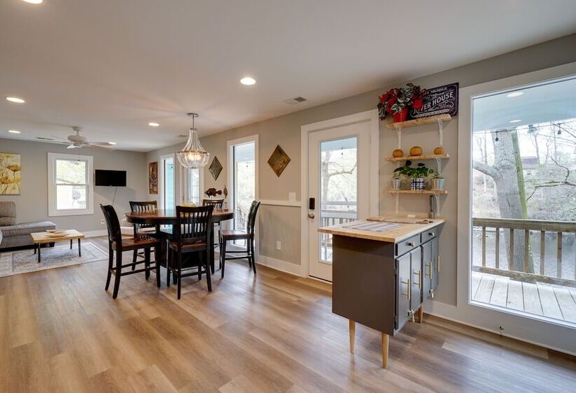 Peaceful Treetop Hideaway W/ Riverfront Views