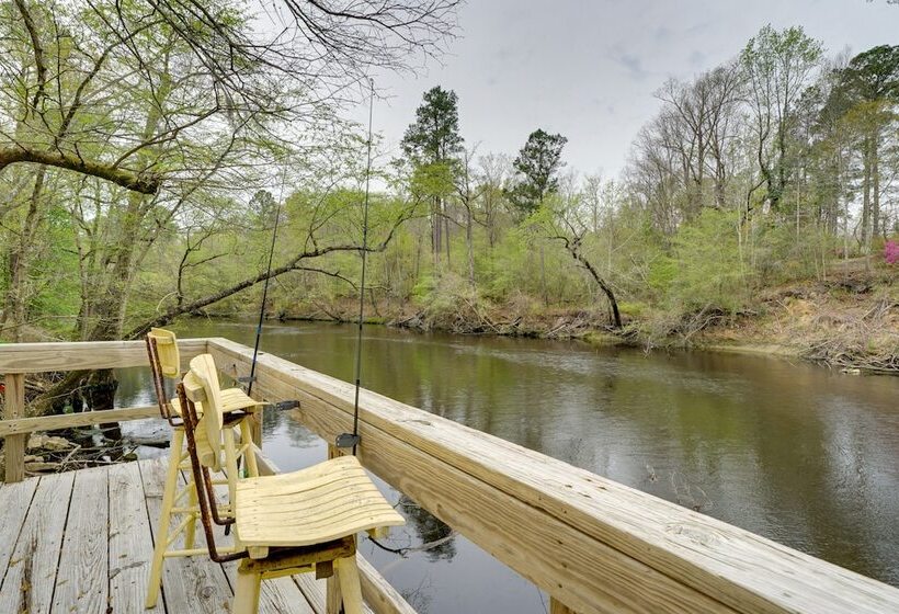 Peaceful Treetop Hideaway W/ Riverfront Views