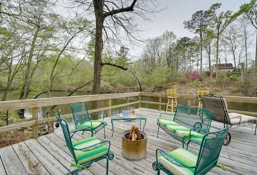 Peaceful Treetop Hideaway W/ Riverfront Views