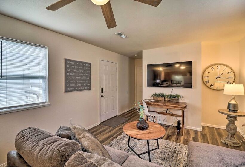 Pet Friendly West Plains Pad < 1 Mi To Dtwn!