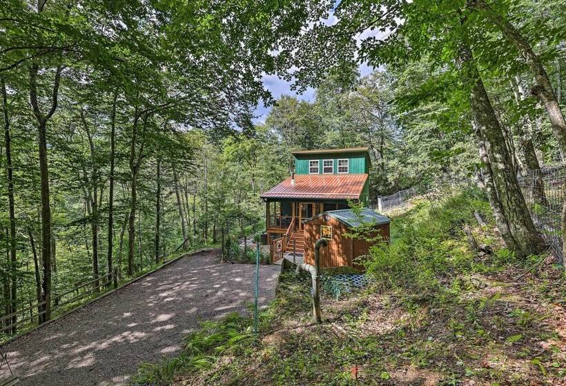 Private Lansing Oasis, 8 Miles To Creeper Trail!