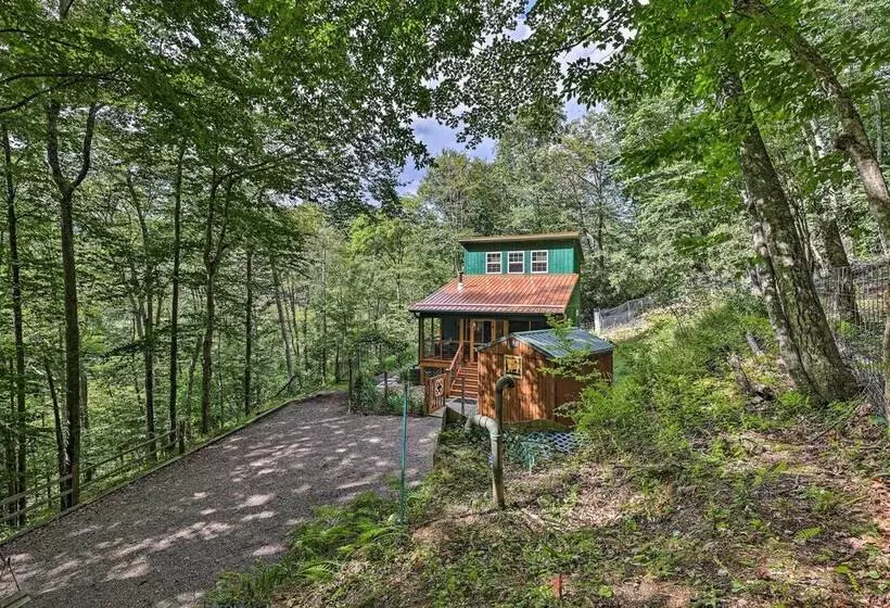 Private Lansing Oasis, 8 Miles To Creeper Trail!