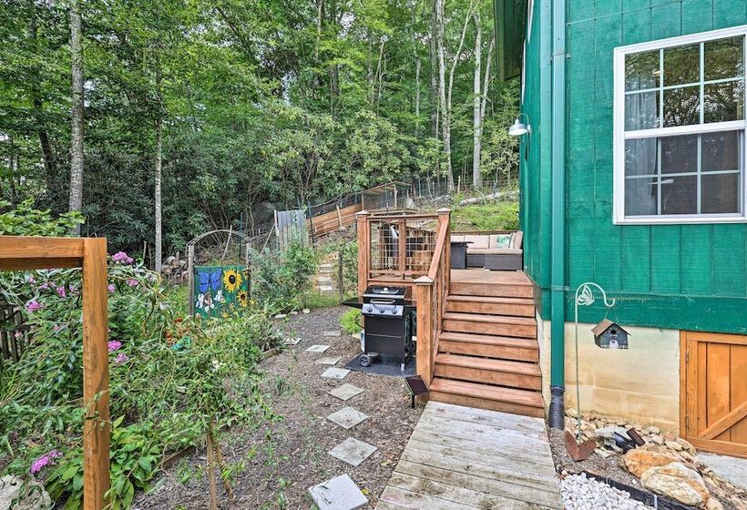 Private Lansing Oasis, 8 Miles To Creeper Trail!