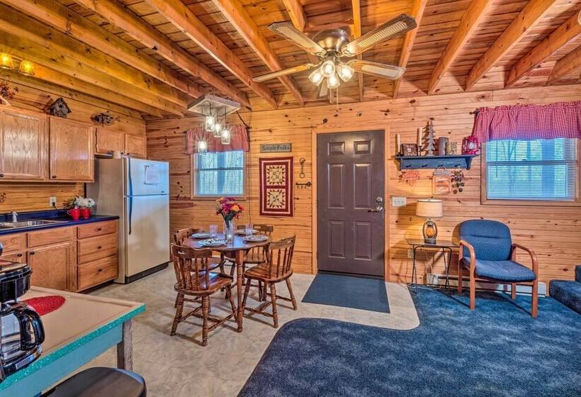 Quiet & Private Cabin ~ 5 Mi To Dale Hollow Lake!