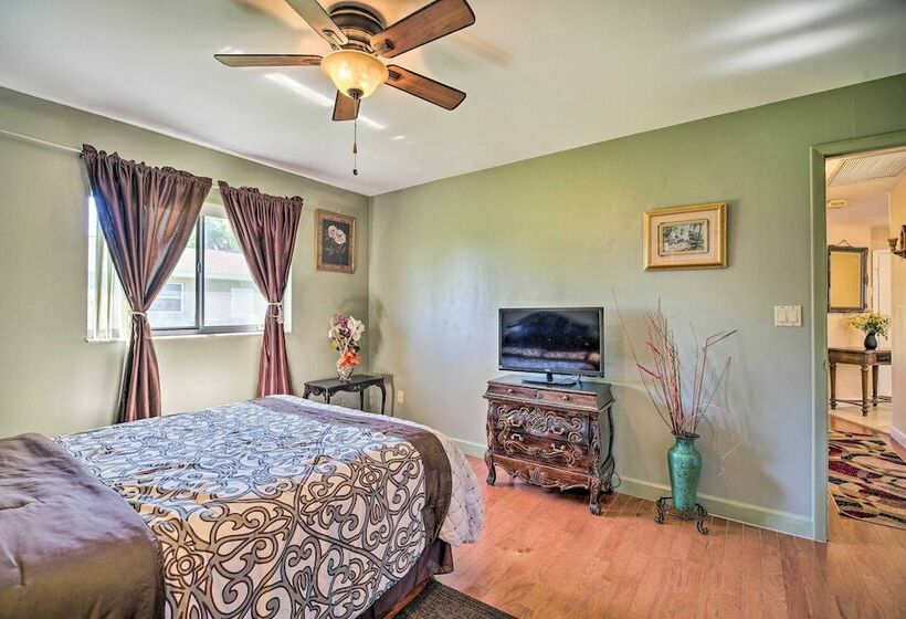 Lanai, Pool & Gas Grill: Sebring Retreat!