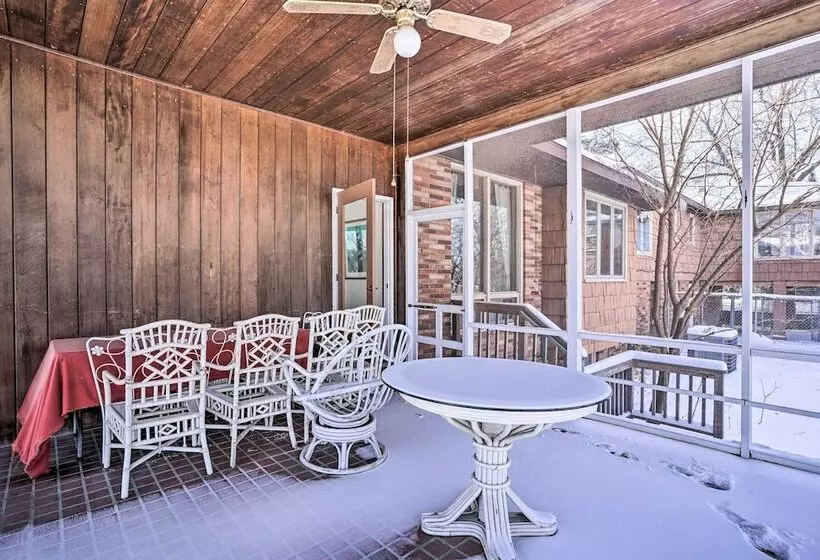 15 Mi To Downtown Minneapolis: Retreat On 5 Acres